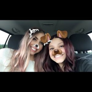 Meet your Posher, Ema